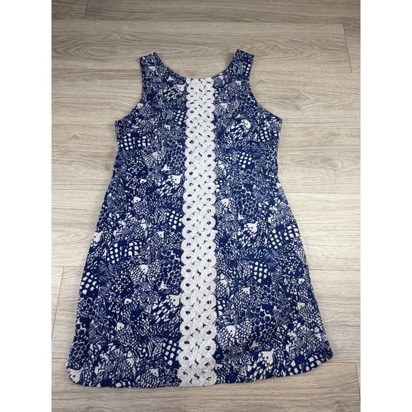 Lilly Pulitzer for Target Dresses & Skirts - Lilly Pulitzer Target Blue White Pineapple Lace Shift Dress Size 16 Sleeveless